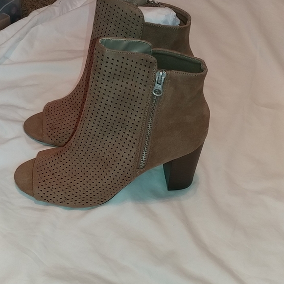 Open-Toe Booties - Picture 6 of 9